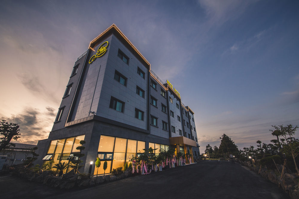Nice Hotel Чеджудо Экстерьер фото